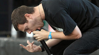 „A Grand Don’t Come for Free“ katapultierte The Streets in die erste Liga des britischen HipHop. Mike Skinner bringt das ikonische Album auf die Bühne.