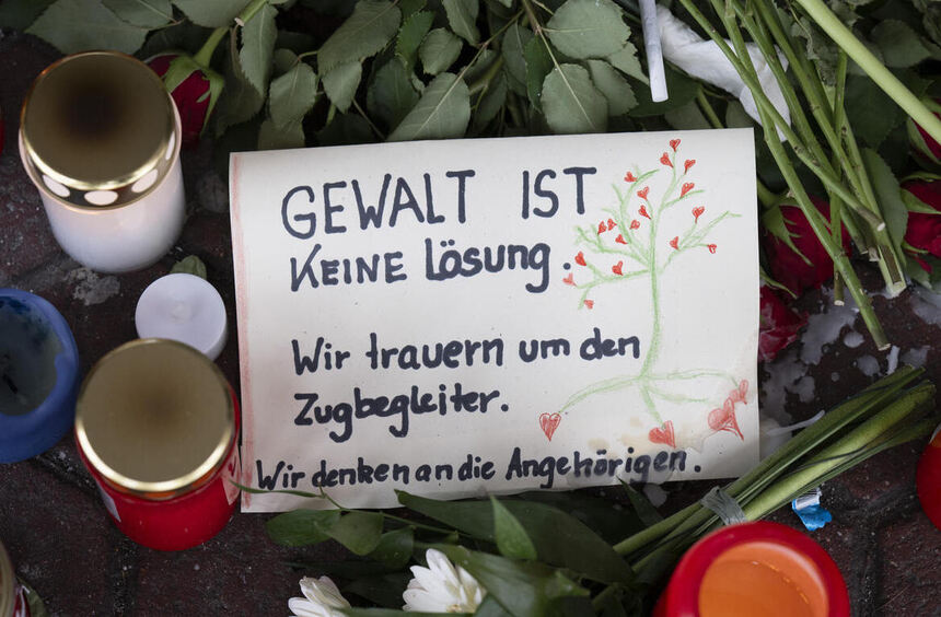 After fatal attack on train: Mystery surrounding the suspect