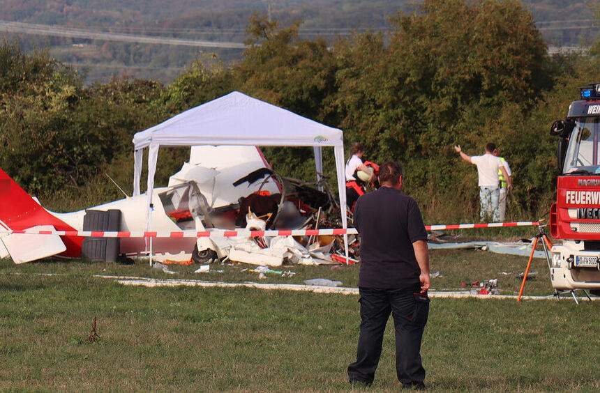 Plane crash in Viernheim: Three occupants were related