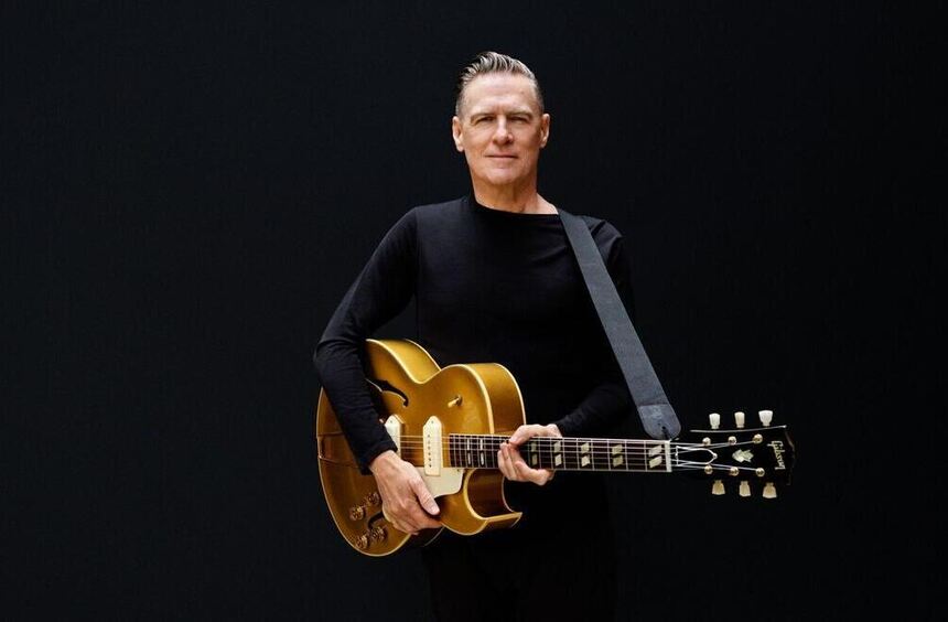 At the SAP Arena in Mannheim: Bryan Adams takes the audience on a journey ...