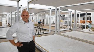 <p>Ärmel hochgekrempelt: Rüdiger Stipp, einer der drei Graeff-Geschäftsführer, sieht für den Containerbauer nach der Insolvenz neues Potenzial im Ausland.</p>
