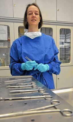 <p>Die Heidelberger Rechtsmedizinerin Kathrin Yen sieht sich schweren Angriffen aus dem eigenen Institut ausgesetzt.</p>