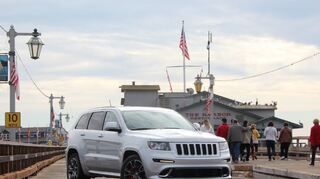 <p>6,4 statt 6,1 Liter Hubraum hat der "Hemi" des SRT8</p>