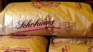 <p>Schokinag verarbeitet Kakaobohnen zu Schokolade.</p>