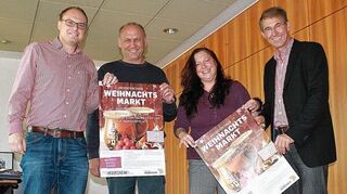 <p>Ihre Teams wollen den Heddesheimer Weihnachtsmarkt ab 28. November auch diesmal wieder "wuppen": Nicole Kemmet (BdS) sowie Bürgermeister Michael Kessler (r.), Julien Christof (l.) und Wolfgang Unverricht von Gemeindeverwaltung und Bauhof.</p>